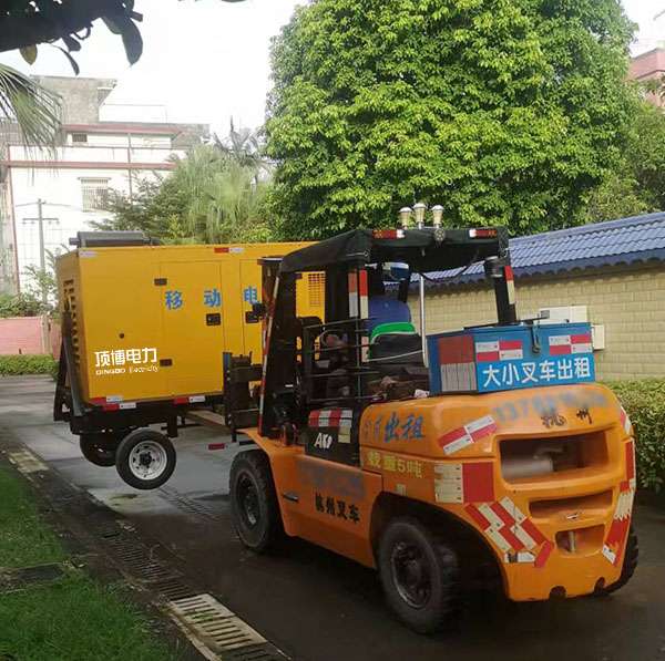 移動拖車式柴油發(fā)電機組